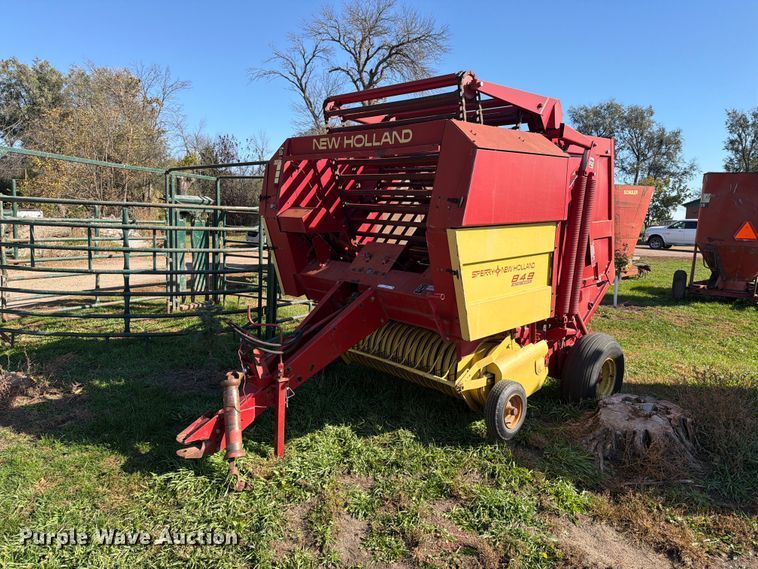 1984 New Holland 849 round baler - FT6972