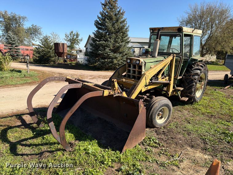 1971 Oliver 1755 tractor - FT6976