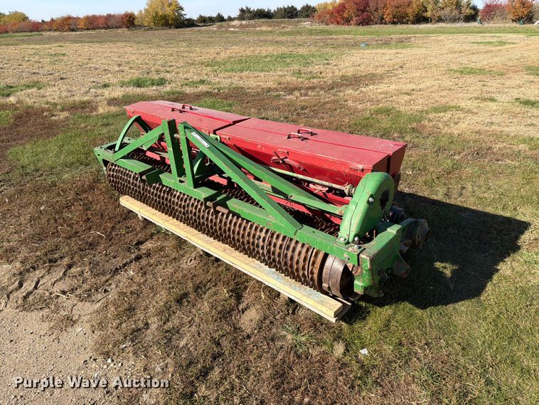 Brillion seeder - FT6979