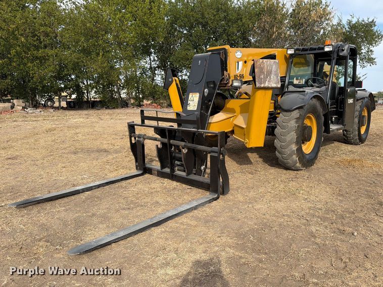 2014 Caterpillar TL943C telehandler - FN3520
