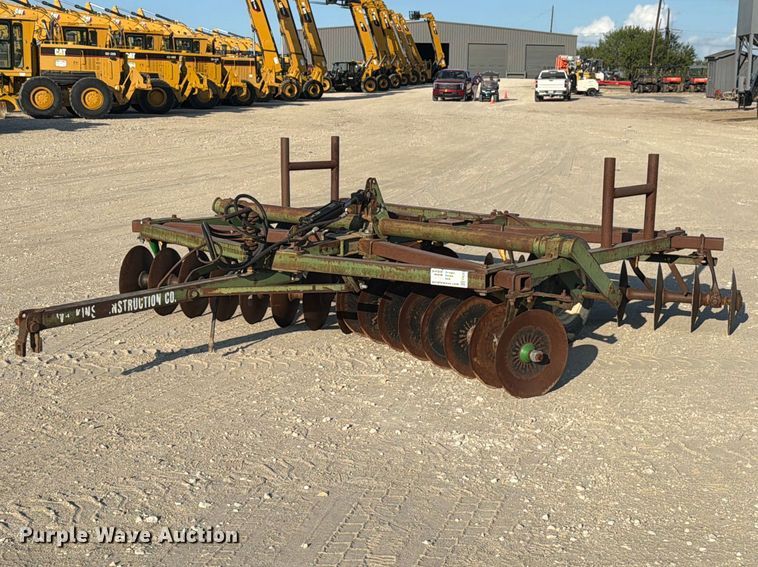 John Deere tandem disk - FN3595