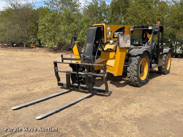 2014 Caterpillar TL943C telehandler - FN3718