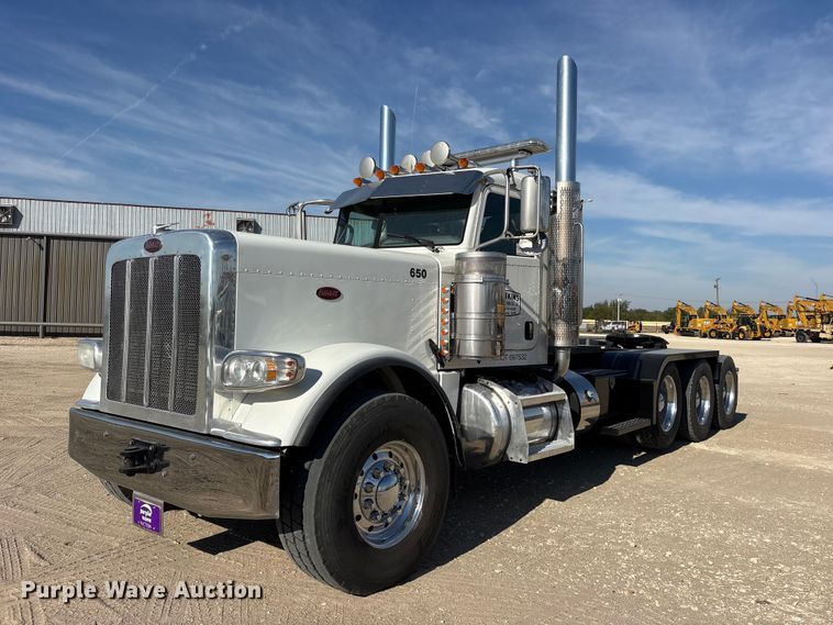 2016 Peterbilt 389 heavy haul semi truck - FN3774