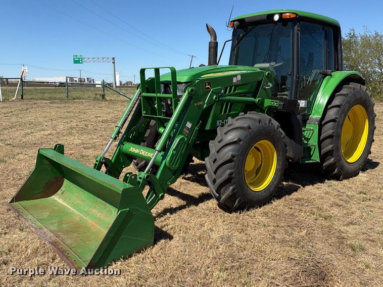 2015 John Deere 6125M MFWD tractor - FN3799