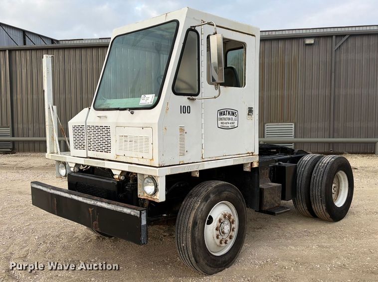 Ottawa Spotter yard truck - FN3801