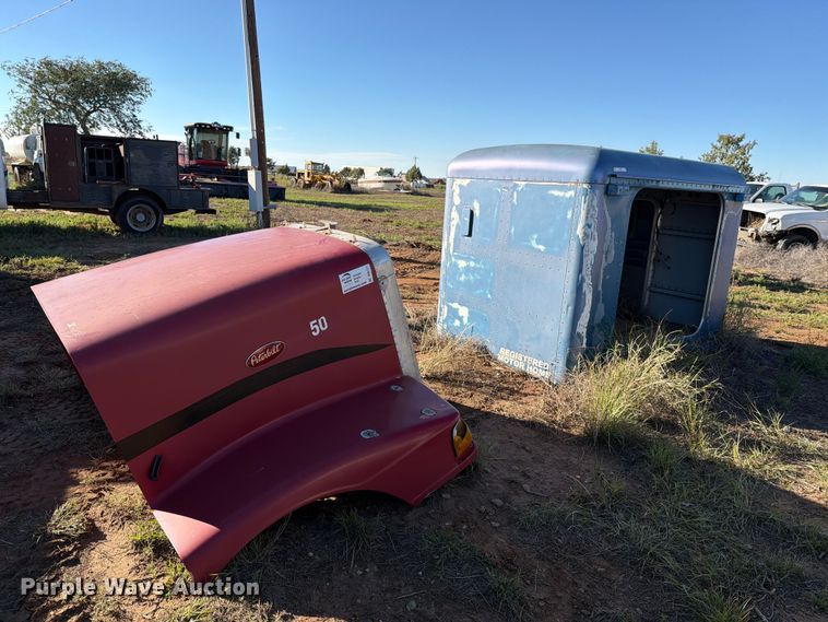 Peterbilt semi parts - DV8727