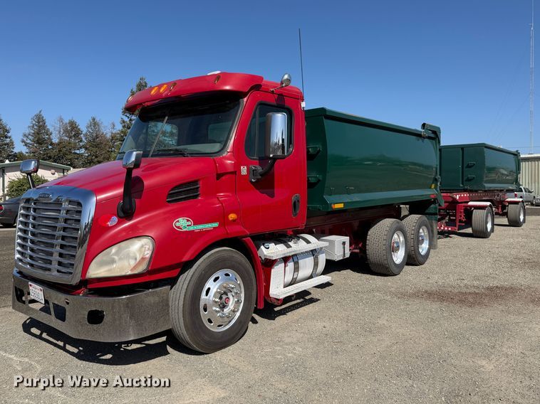 2014 Freightliner Cascadia dump truck with transfer trailer - EA0032