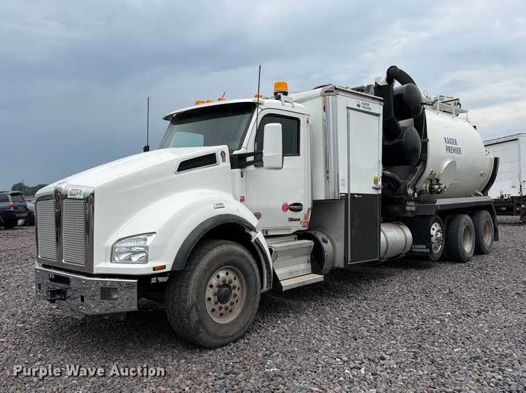 2023 Kenworth T880 hydrovac truck - YA4511