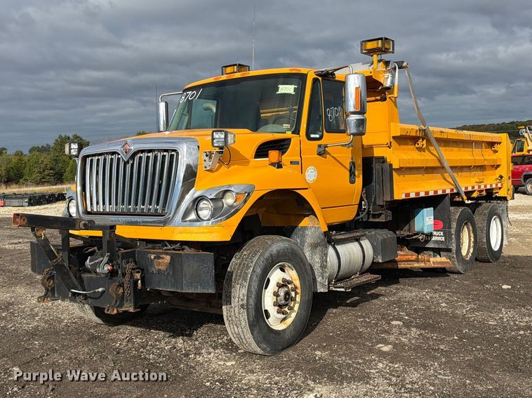 2012 International 7500 dump truck - DZ4947