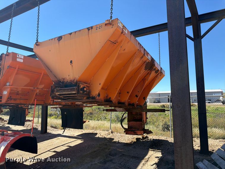 Henderson FSH X 11 X 50 spreader - EW2251