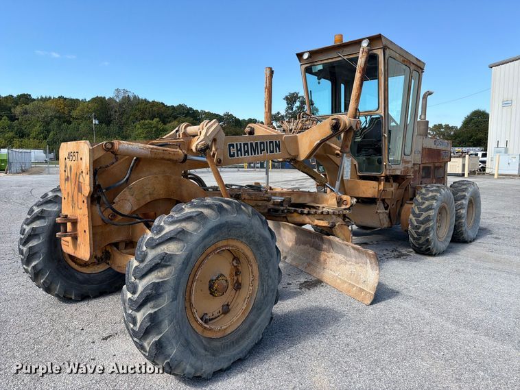 1979 Champion 720A motor grader - FC3425