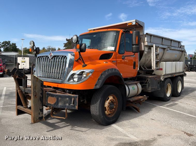 2014 International 7600 SBA dump truck - FK2205
