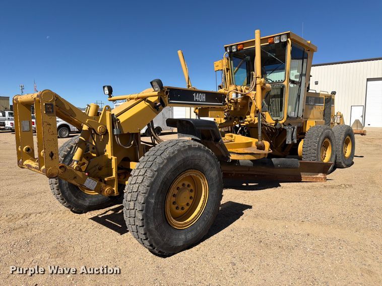 1997 Caterpillar 140H motor grader - FM7719