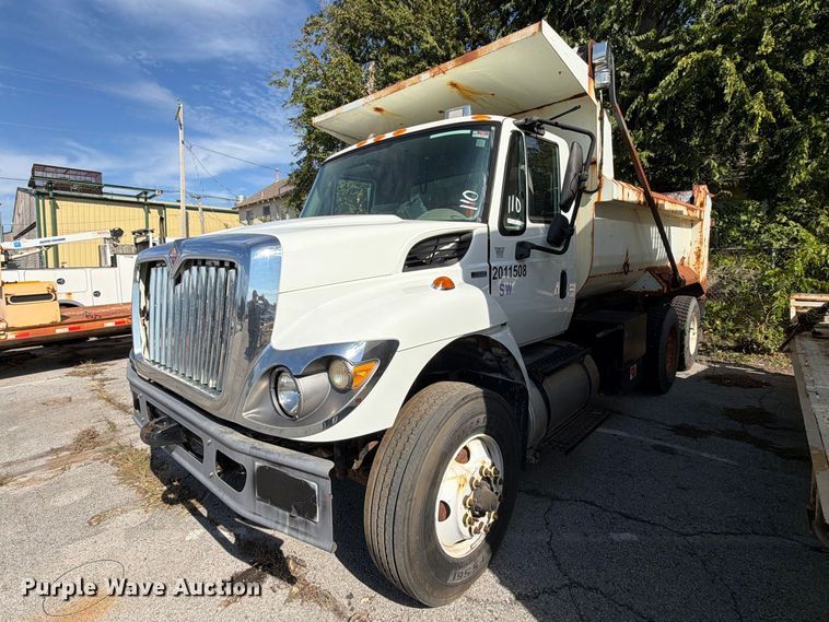 2011 International WorkStar 7400 dump truck - FU5094