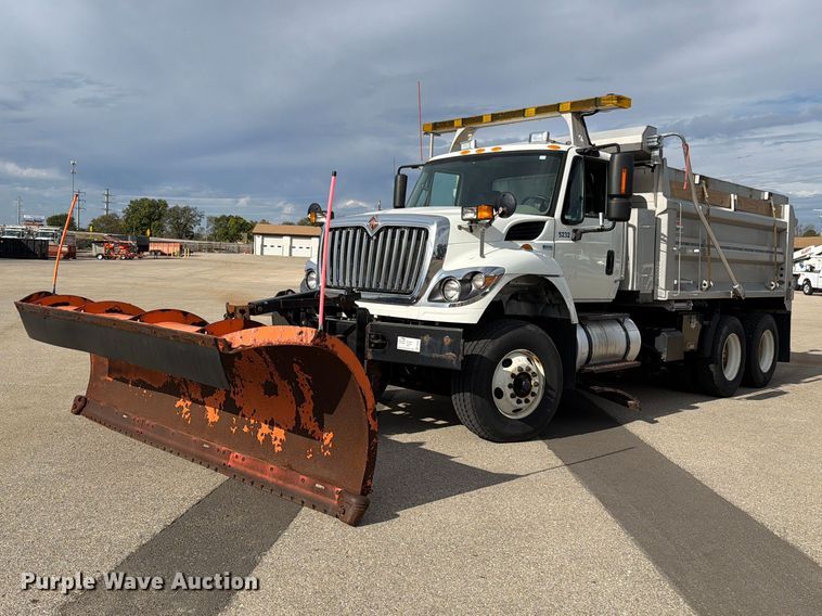 2015 International WorkStar 7500 dump truck - FH6480