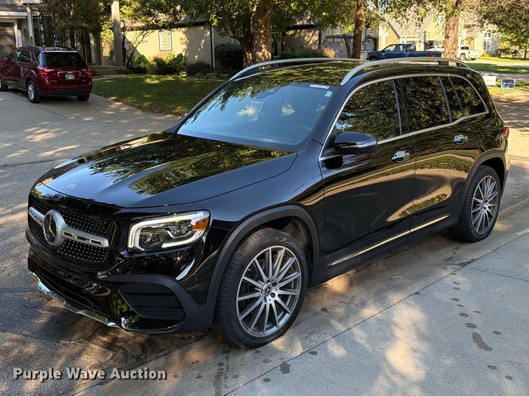 2020 Mercedes-Benz GLB 250-4M SUV - EO8810