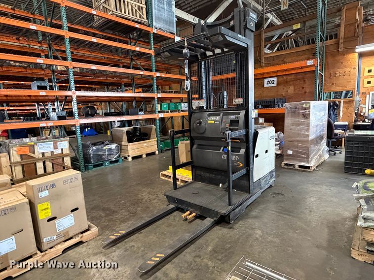 2018 Crown SP3520-30 order picker - EP3046
