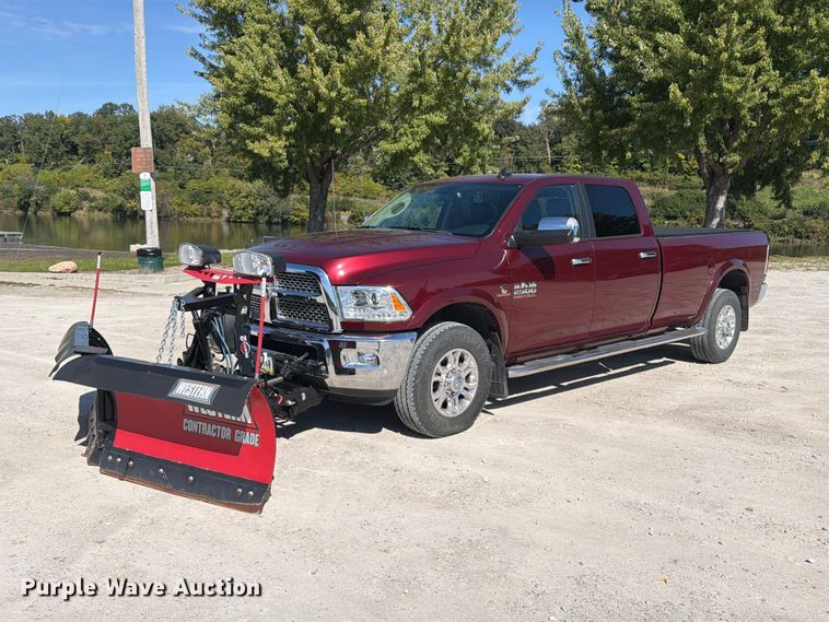 2018 RAM 2500 Heavy Duty Crew Cab pickup truck - EV7001