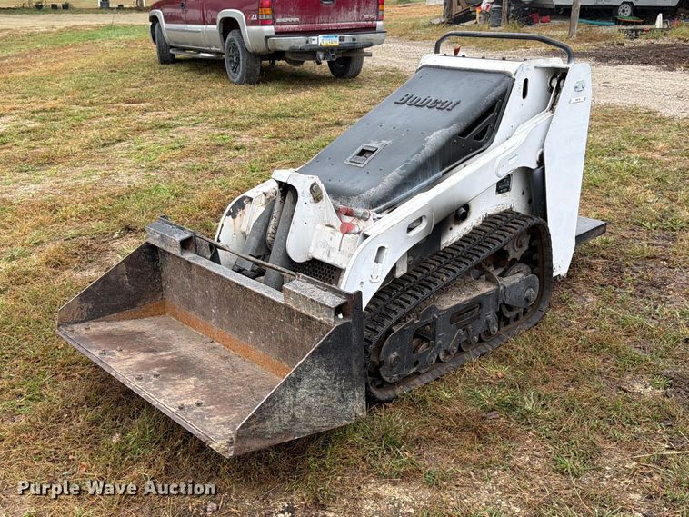 2004 Bobcat MT52 compact utility loader - EW5181