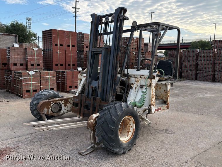 Tail-Gator forklift - FH6493