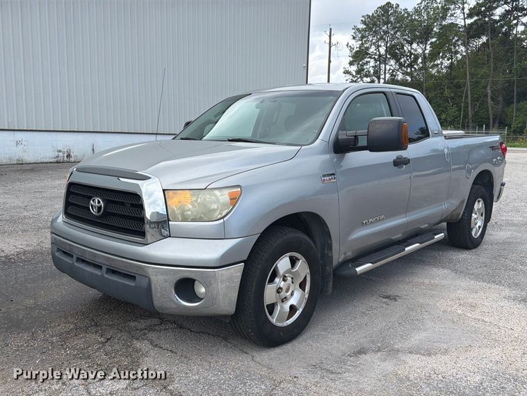 2008 Toyota Tundra pickup truck - FN2068