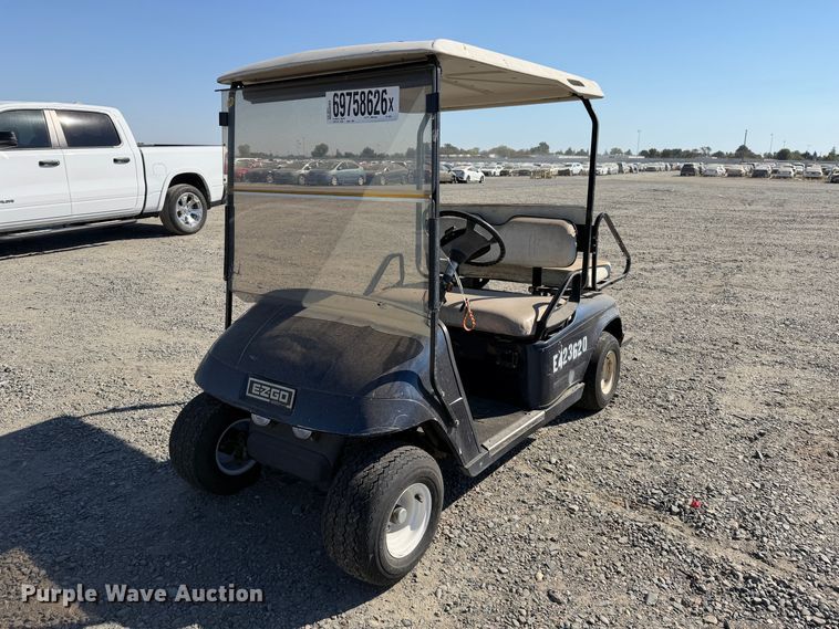EZ-GO golf cart - YA5224