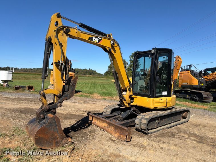 2016 Caterpillar 305E2 mini excavator - DT2951