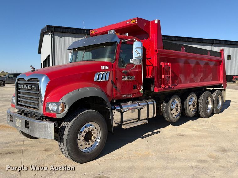 2018 Mack GU713 dump truck - EA0591
