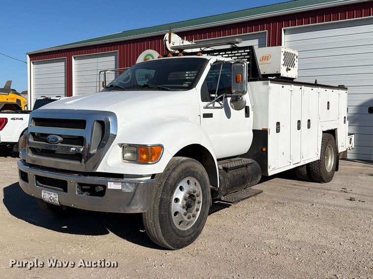 2008 Ford F750 Super Duty utility / service truck - EO8797