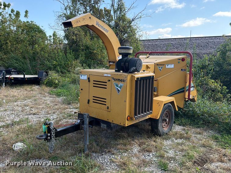 2012 Vermeer BC1000XL wood chipper - EO8802
