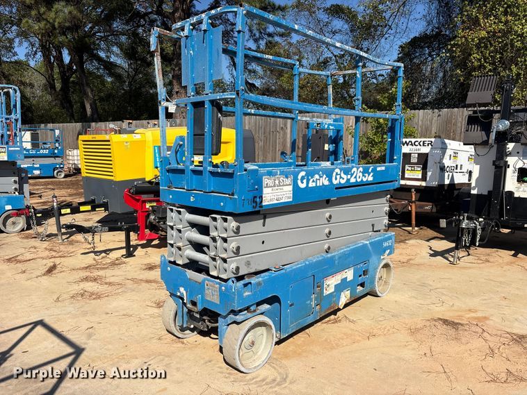 Genie GS-2632 scissor lift - ES8233
