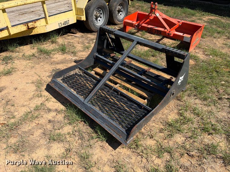 Bobcat 48 Landplane skid steer land leveler - ES8239