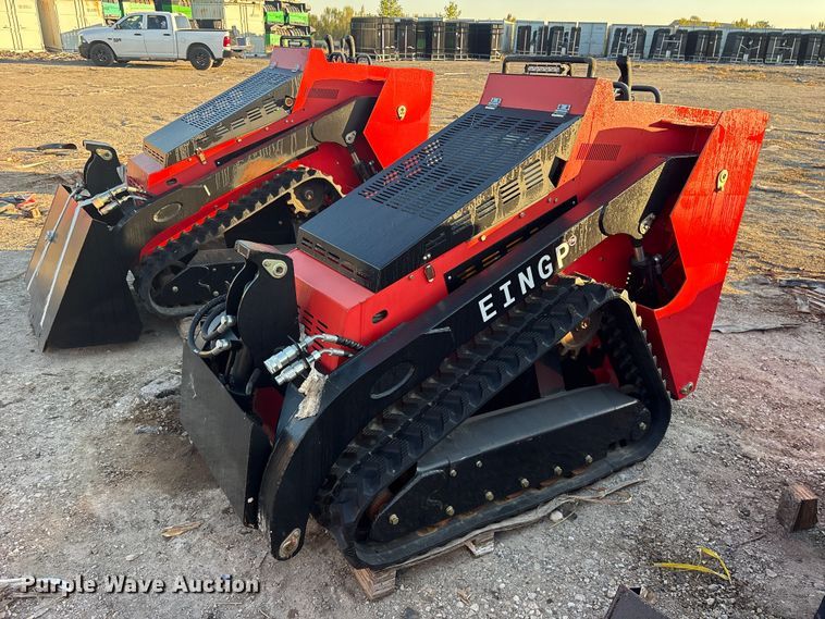 Erie SCL850 compact utility loader - ES8332