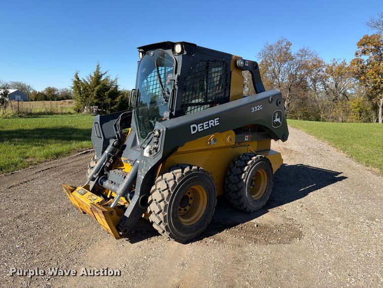 2023 John Deere 332G skid steer loader - EX1081
