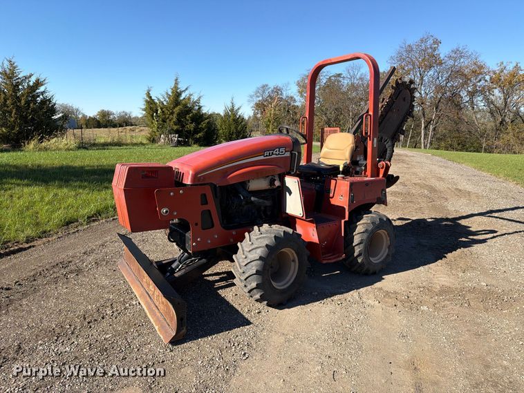 2013 Ditch Witch RT45 trencher - EX1082