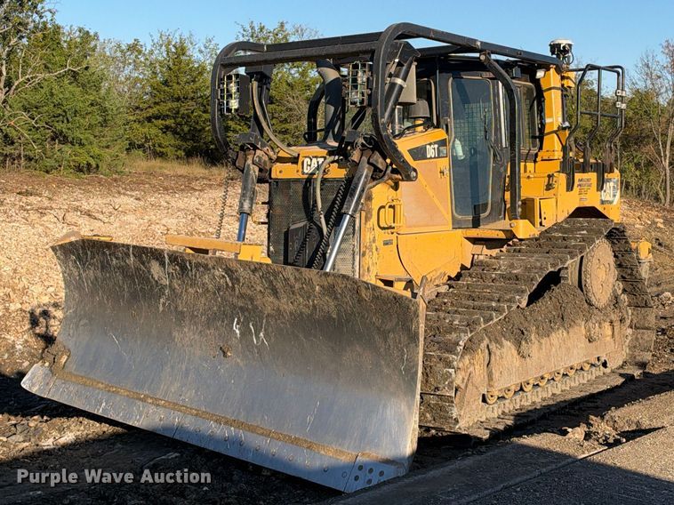 2015 Caterpillar D6T XW dozer - EX1530