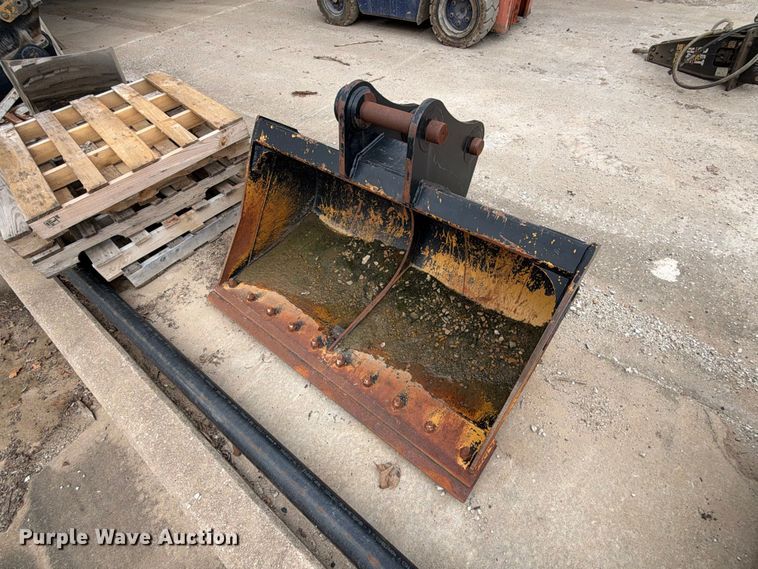 2021 Fleco excavator bucket - EX2475