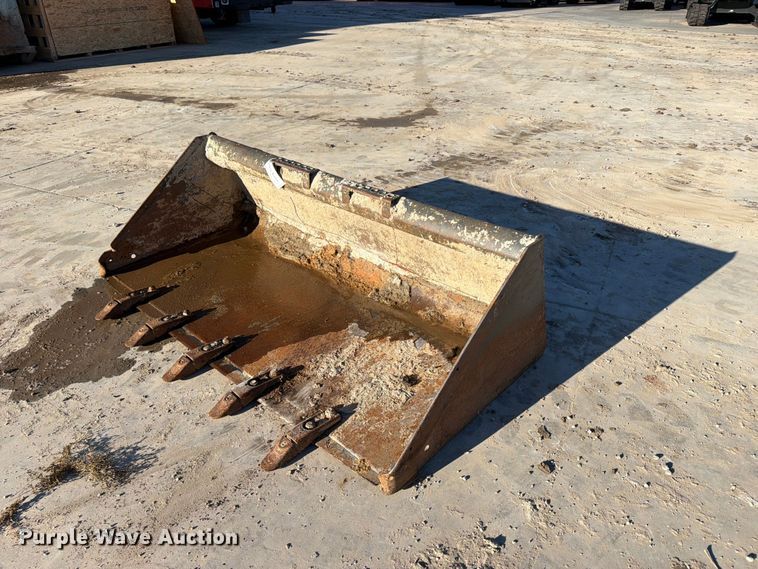 Skid steer bucket - EX4403