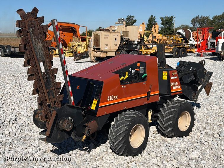 2012 Ditch Witch 410SX trencher - EX4626