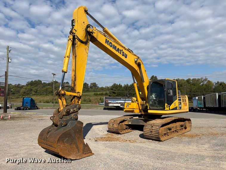 2019 Komatsu PC210LC-11 excavator - FC3428