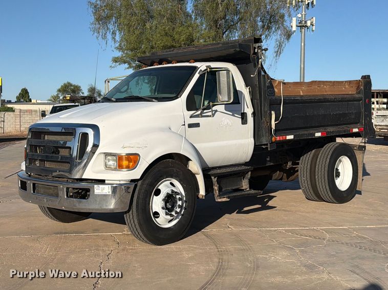 2005 Ford F650 dump truck - FI2086