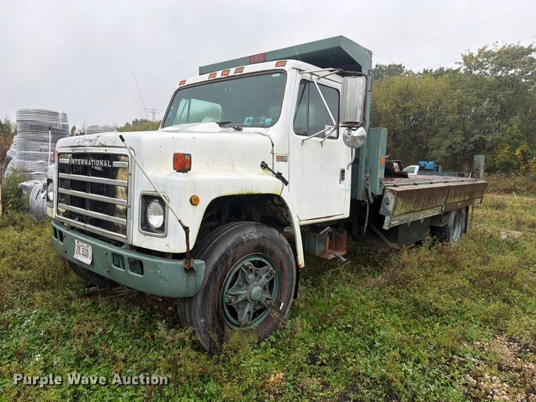 1989 International 1754 dump flatbed truck - FJ2051