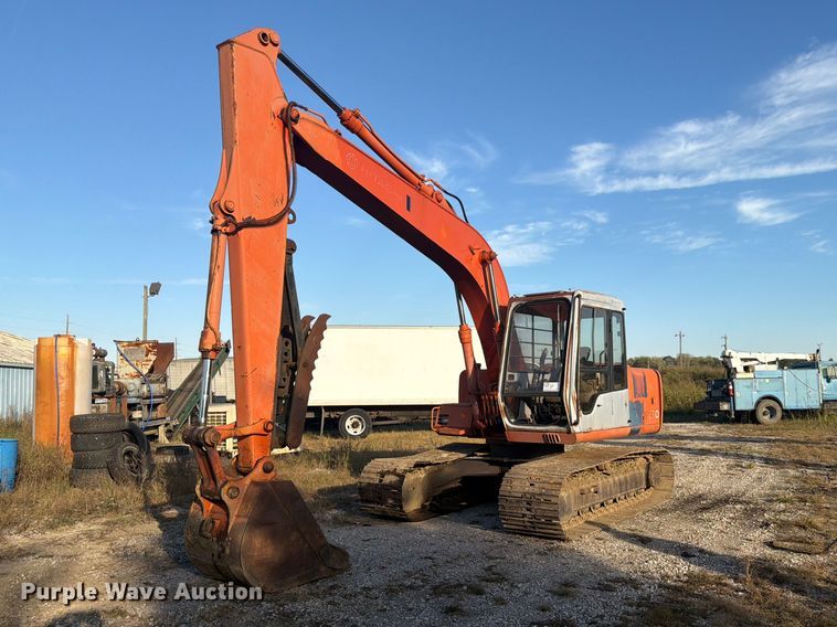 1992 Hitachi EX120-2 excavator - FK3857