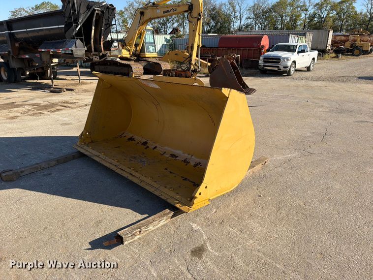 Caterpillar 928G wheel loader bucket - FN5891