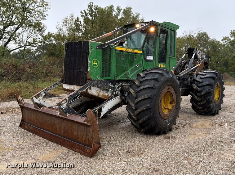 2014 John Deere 848H skidder - FN5933