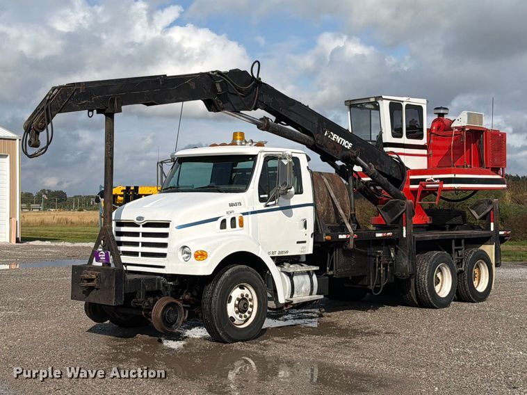 2000 Sterling L7500 hi-rail knuckle boom crane truck - FT6482