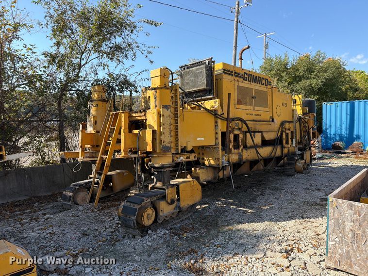 1988 Gomaco BP-6400 slip form paver - FU4793