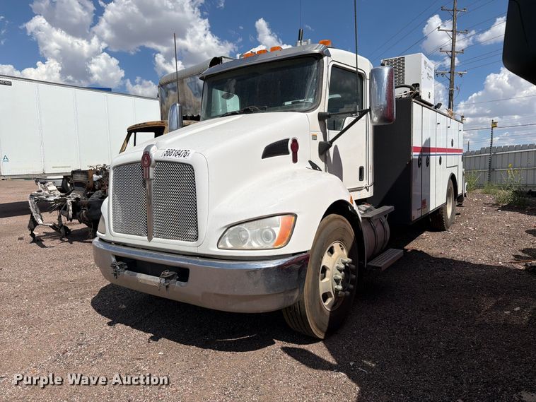 2016 Kenworth T370 utility / service truck - YA3824