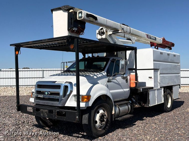 2015 Ford F750 Super Duty forestry bucket truck - YA4859