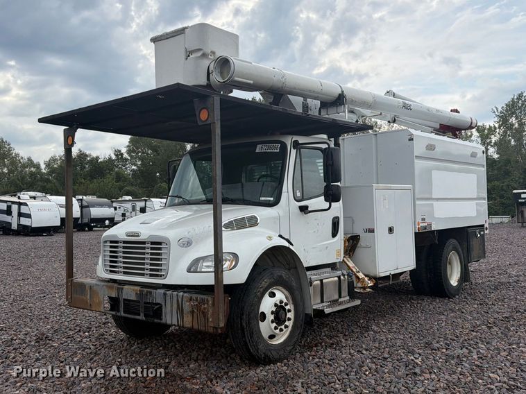 2015 Freightliner Business Class M2 forestry bucket truck - YA4904